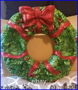 CHRISTOPHER RADKO LARGE WALL HANGING RESIN WREATH-DISPLAYS ORNAMENTS-With6 SANTAS