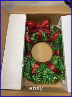 CHRISTOPHER RADKO LARGE WALL HANGING RESIN WREATH-DISPLAYS ORNAMENTS-With6 SANTAS