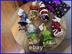 CHRISTOPHER RADKO LARGE WALL HANGING RESIN WREATH-DISPLAYS ORNAMENTS-With6 SANTAS