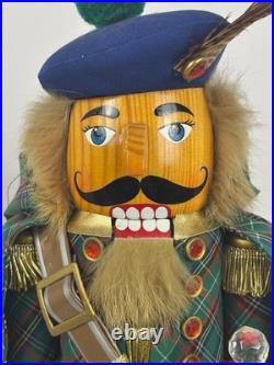 Radko Scottish Delight Musical Nutcracker #738/2500 VG MISSING 1 FOOTING